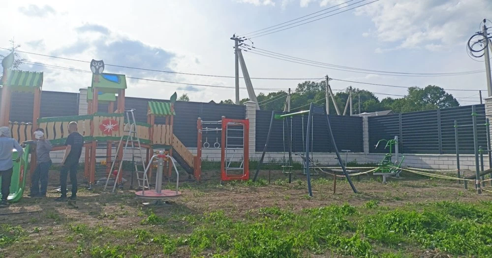 Новости о посёлке Монтаж детской площадки в поселке