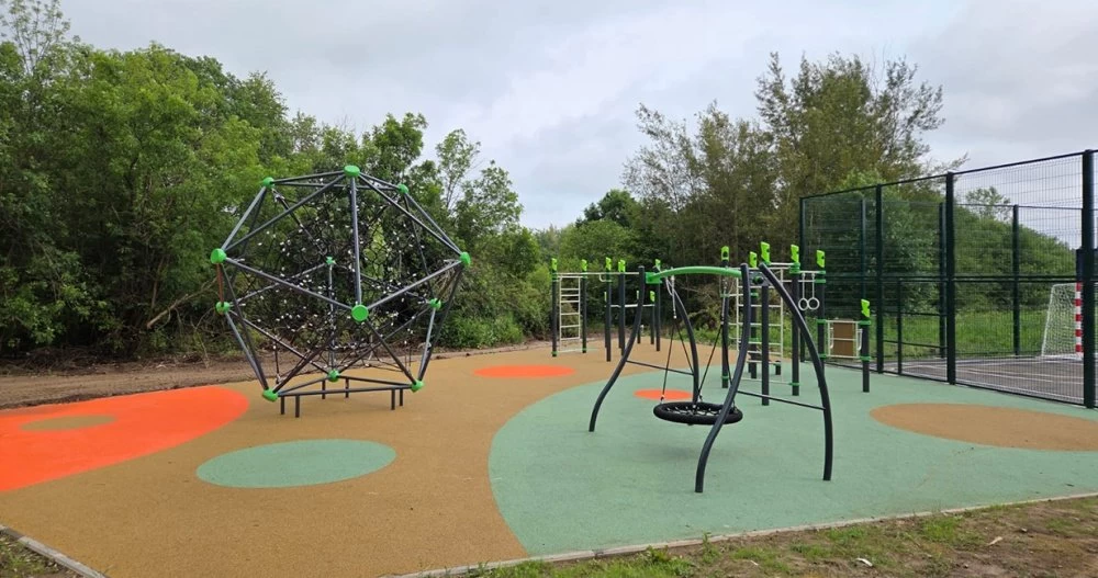 Новости о посёлке В поселке появилась детская площадка