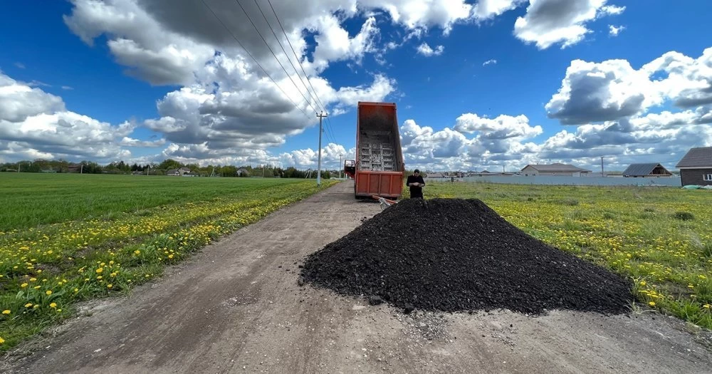 Новости о посёлке Рядом с Калиной и Береговым начался ремонт подъездной дороги