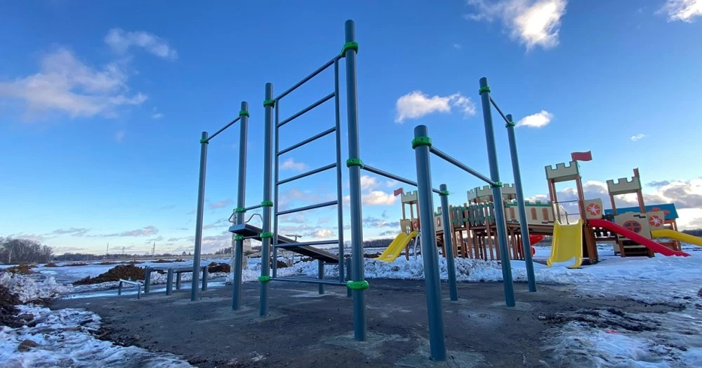 Новости о посёлке В поселке смонтированы тренажеры для work out