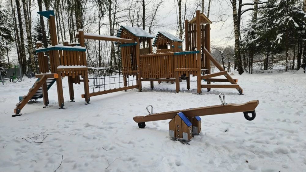 Новости о посёлке В Прилесном смонтирована детская площадка