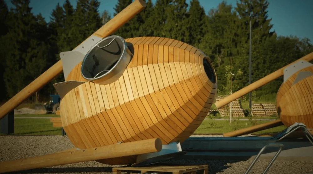 Новости о посёлке В поселке монтируют детскую площадку 