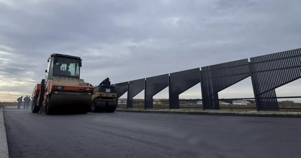 Новости о посёлке В поселке асфальтируют проезды