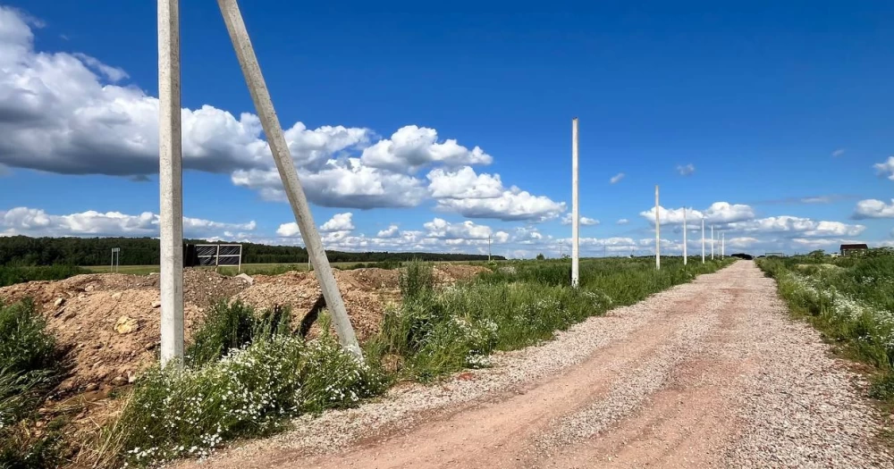 Новости о посёлке Электрификация: установка опор ЛЭП в поселке