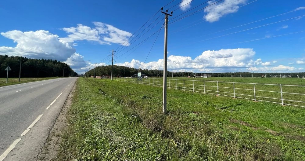 Новости о посёлке В поселке начался монтаж фасадного ограждения