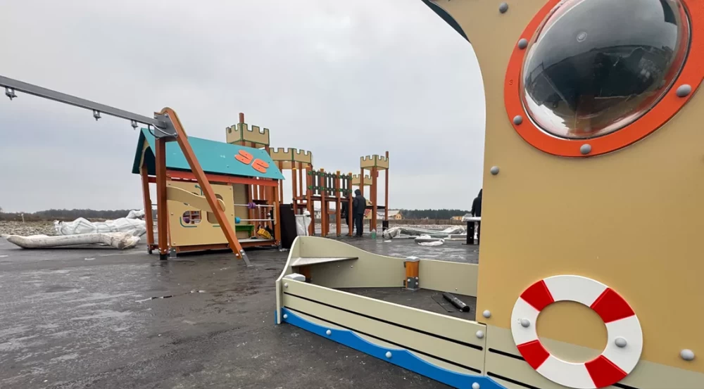 Новости о посёлке В поселке установили детскую площадку